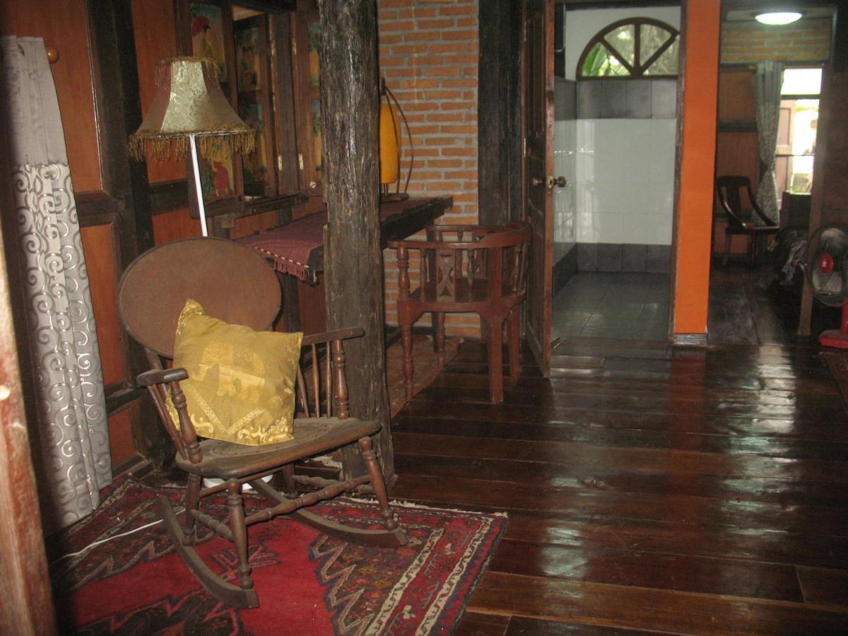 Teak House
