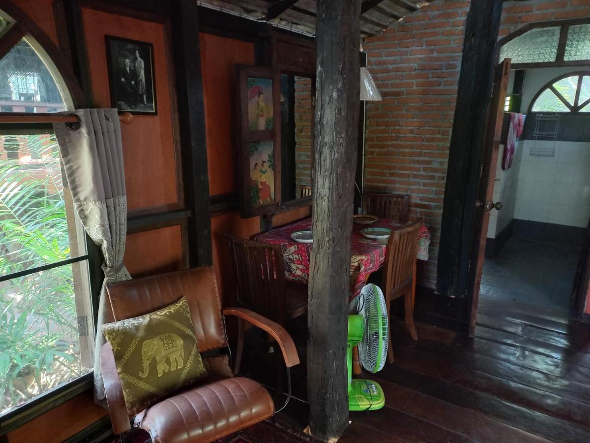 Teak House 3* Chiang Mai