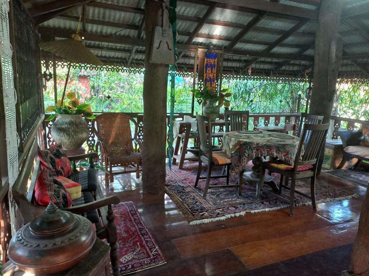 Teak House 3*